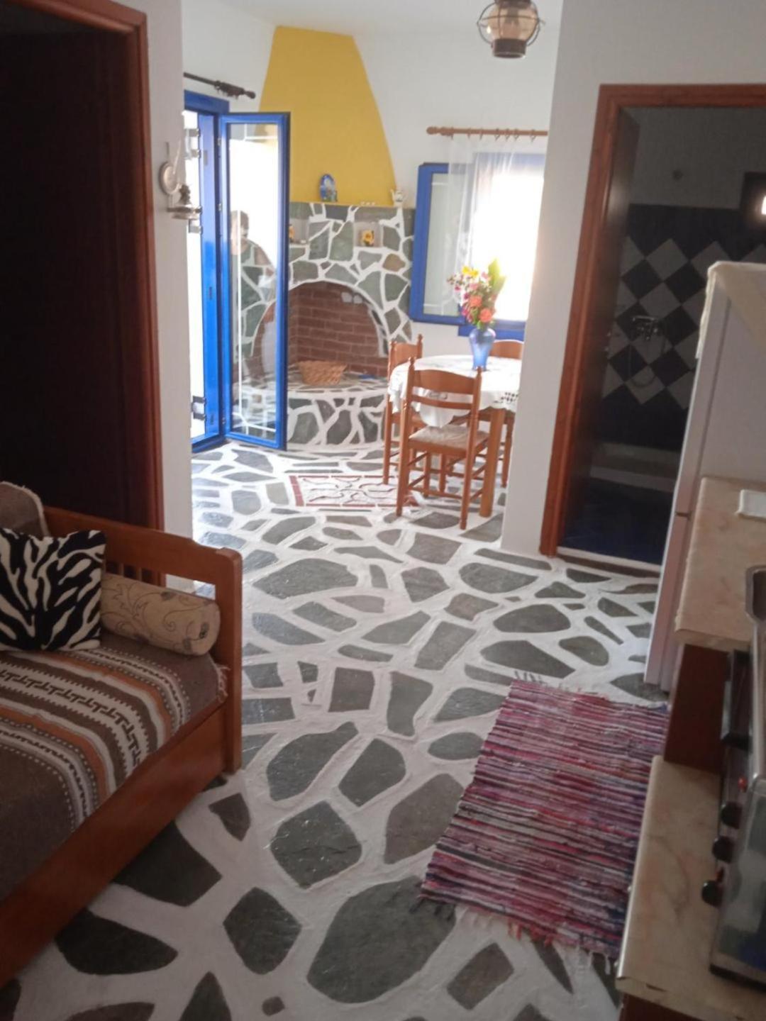 Anastasia Apartments Kampos Marathokampou Екстериор снимка